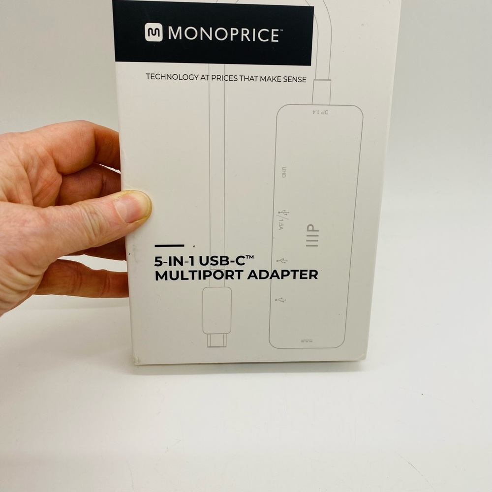 NWT Monoprice 5-in-1 USB-C to 4K HDMI Display Adapter & USB Hub,Docking Station - Picture 6 of 7